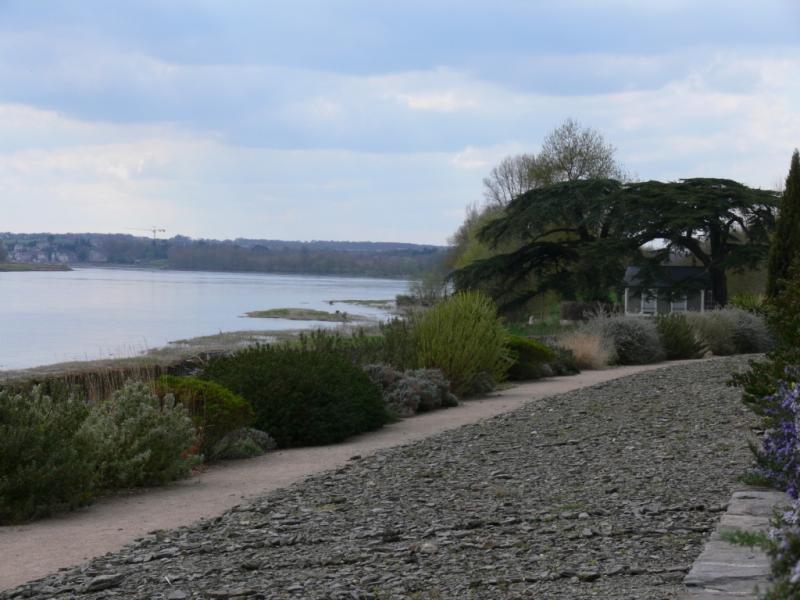 Vue sur Loire au Jardin méditerrannéen